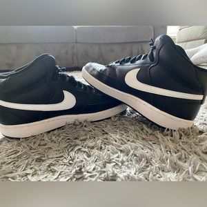Nike Court Vision Mid Women’s size 9